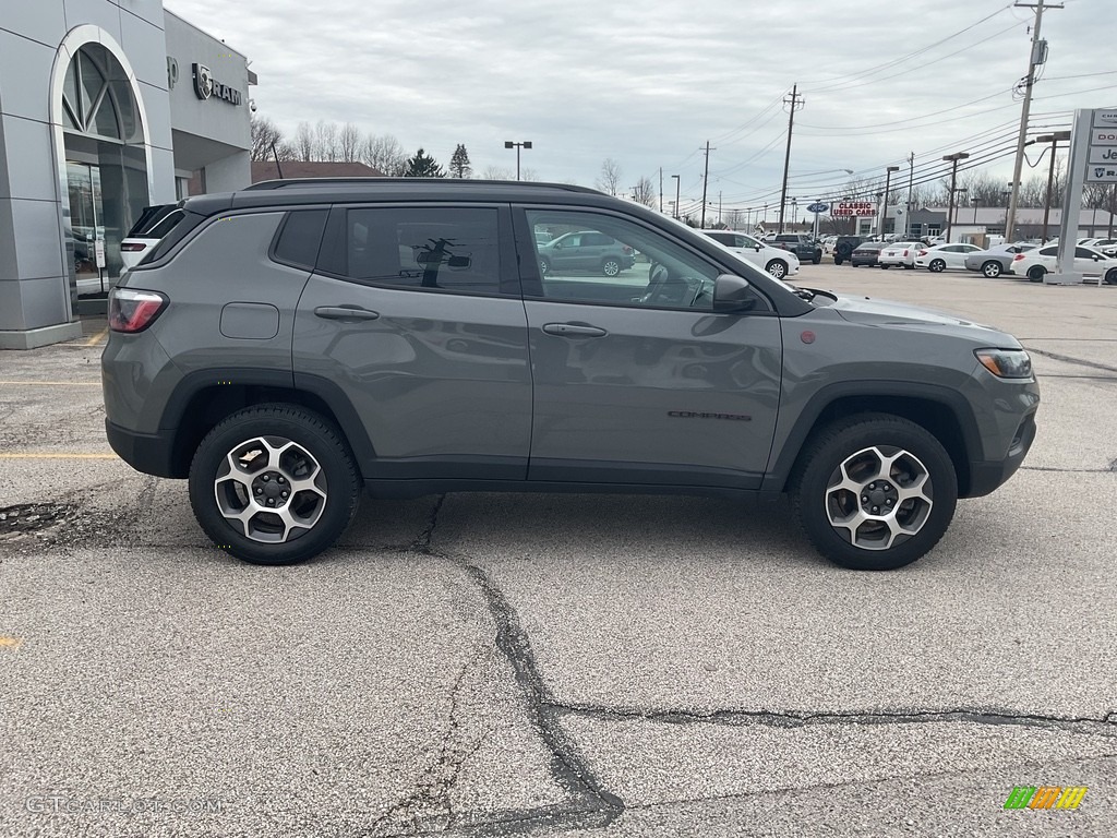 2022 Compass Trailhawk 4x4 - Sting Gray / Black/Ruby Red photo #9