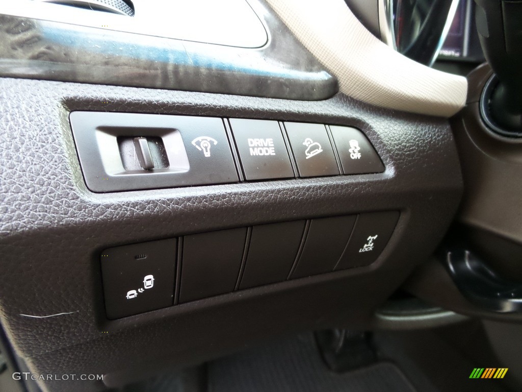 2017 Hyundai Santa Fe Sport 2.0T AWD Controls Photo #145717993