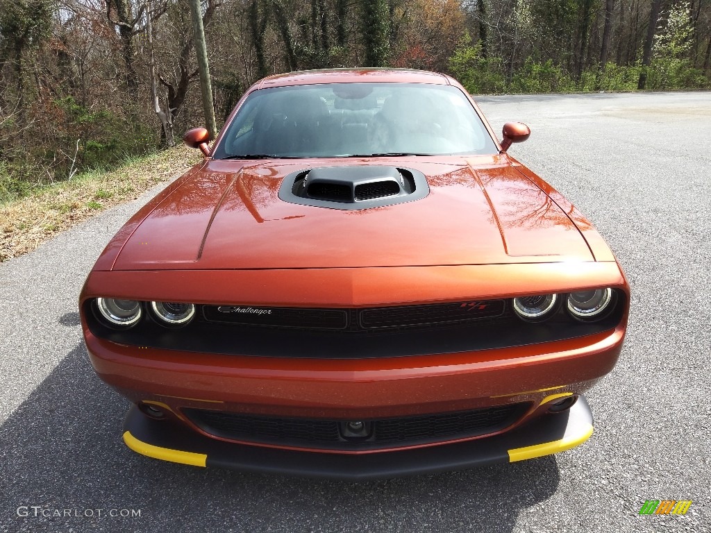 2023 Challenger R/T Scat Pack Shaker - Sinamon Stick / Black photo #3