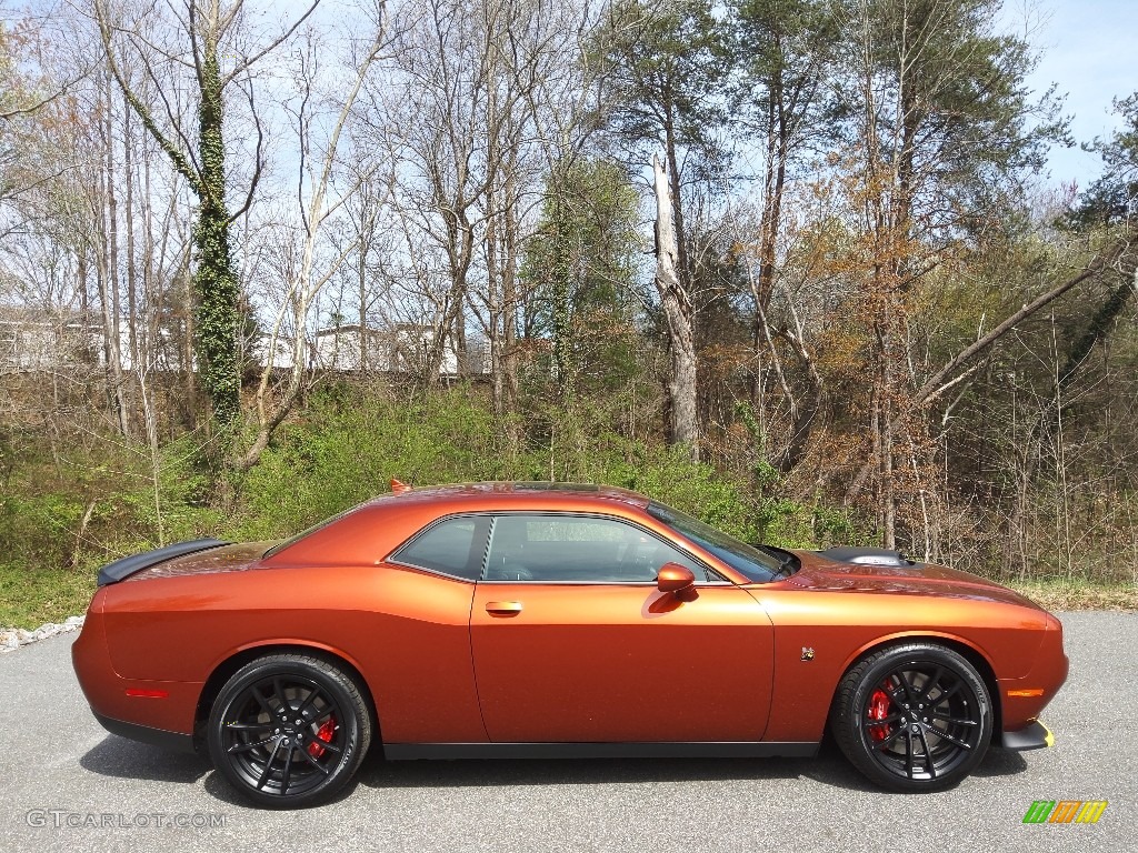 Sinamon Stick 2023 Dodge Challenger R/T Scat Pack Shaker Exterior Photo #145719076