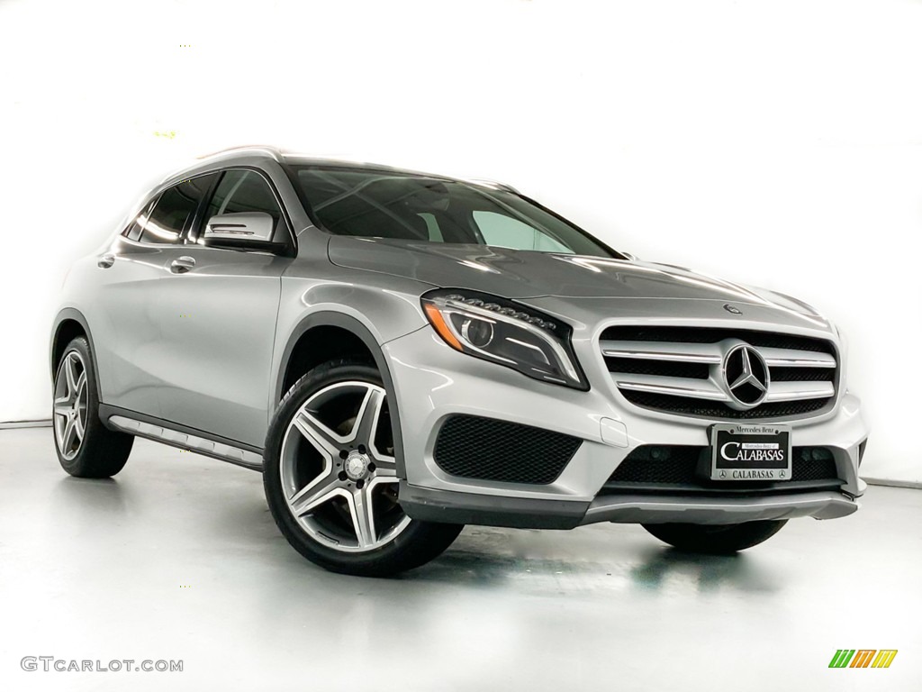 2015 GLA 250 4Matic - Polar Silver Metallic / Black photo #2