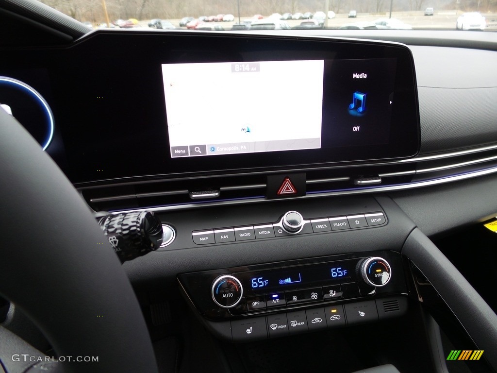 2023 Elantra Limited - Serenity White / Black photo #17