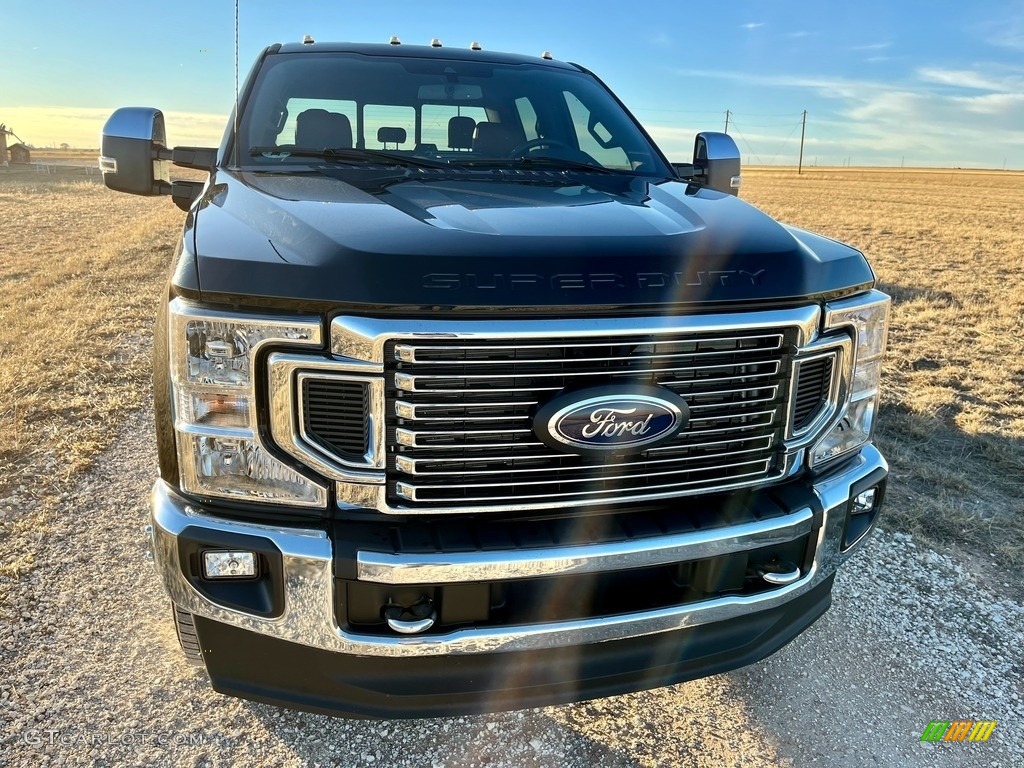2022 Ford F350 Super Duty King Ranch Crew Cab 4x4 Exterior Photos