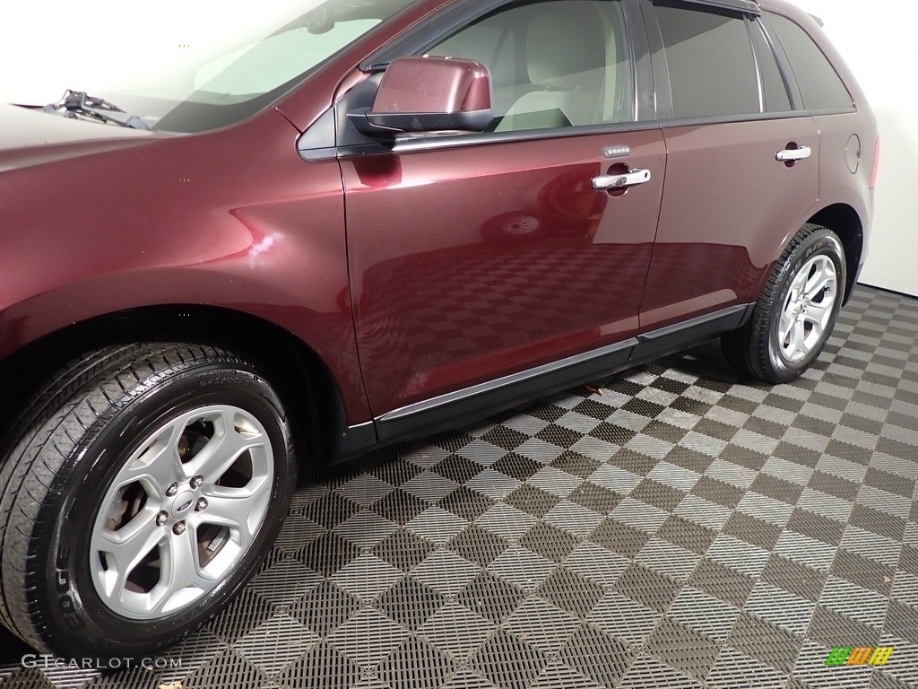 2011 Edge SEL AWD - Bordeaux Reserve Red Metallic / Medium Light Stone photo #9