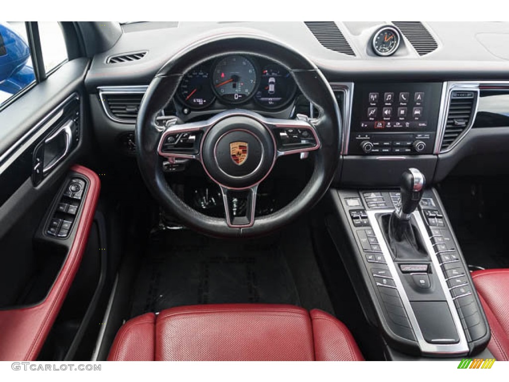 2017 Porsche Macan S Black/Garnet Red Dashboard Photo #145721035