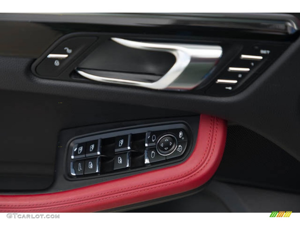 2017 Porsche Macan S Black/Garnet Red Door Panel Photo #145721356