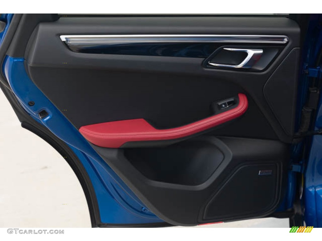 2017 Porsche Macan S Black/Garnet Red Door Panel Photo #145721368