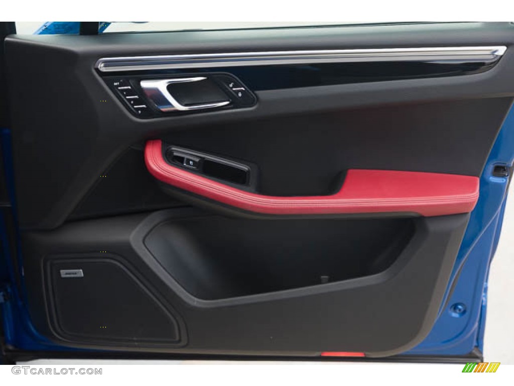 2017 Porsche Macan S Black/Garnet Red Door Panel Photo #145721404