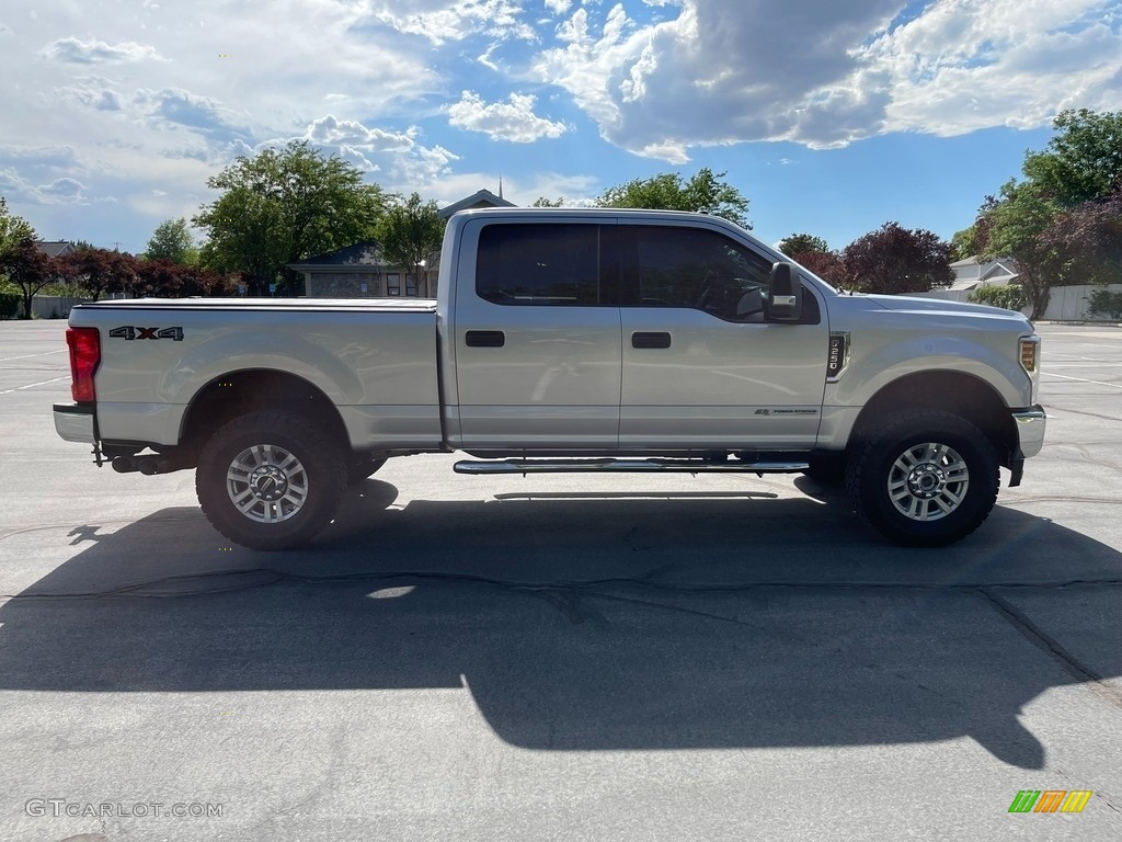 2019 F250 Super Duty Lariat Crew Cab 4x4 - Ingot Silver / Earth Gray photo #7