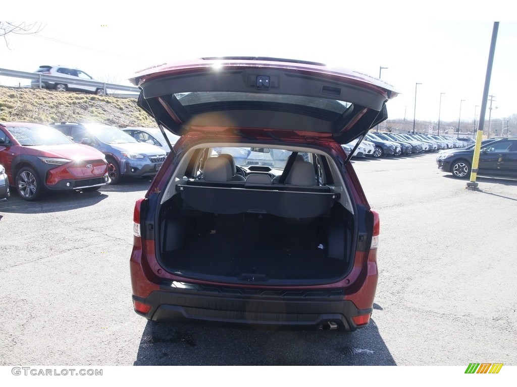 2020 Forester 2.5i Premium - Crimson Red Pearl / Gray photo #14