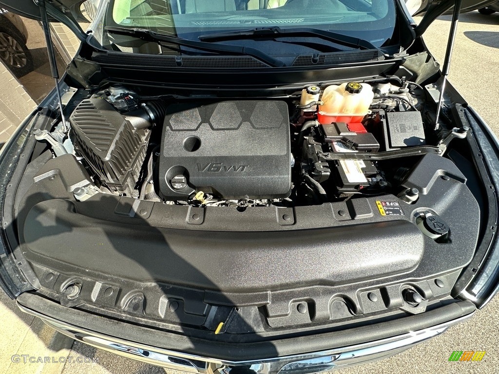 2018 Buick Enclave Essence Engine Photos