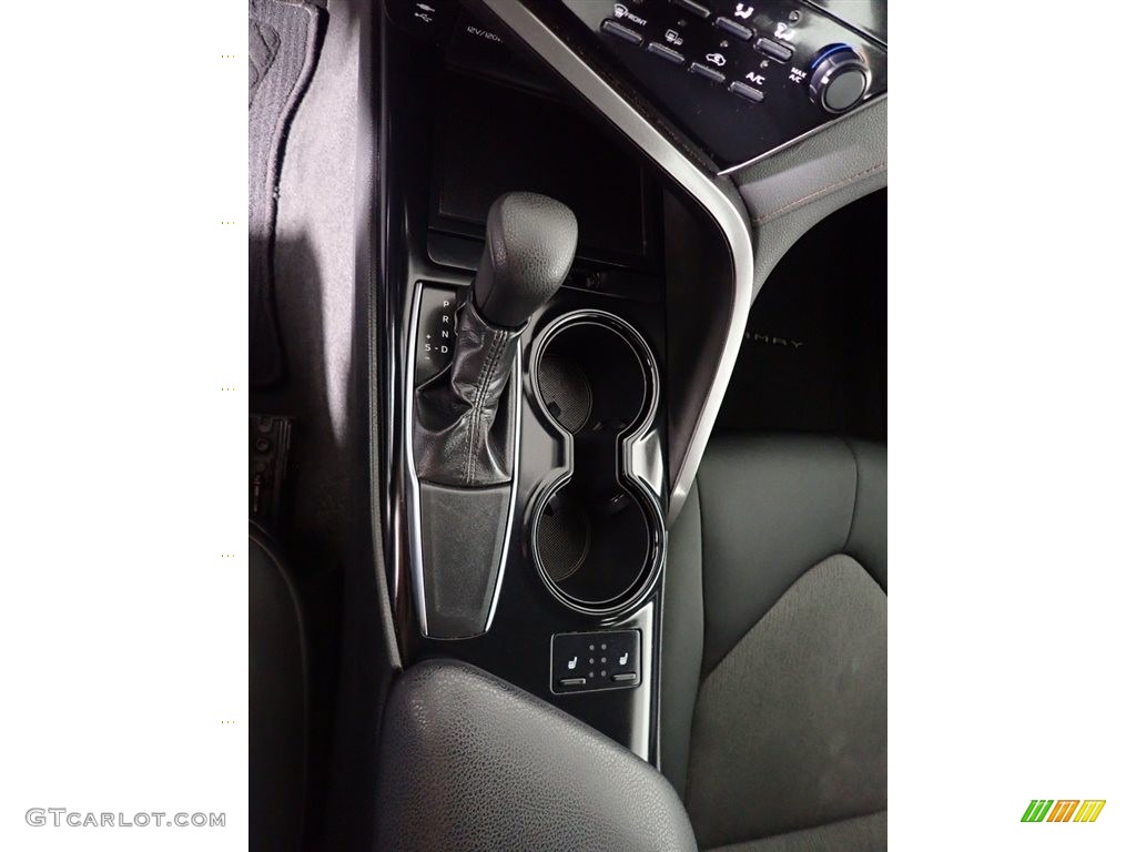 2019 Camry LE - Celestial Silver Metallic / Ash photo #28
