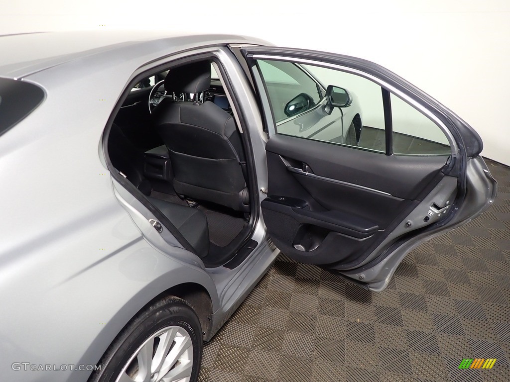2019 Camry LE - Celestial Silver Metallic / Ash photo #32