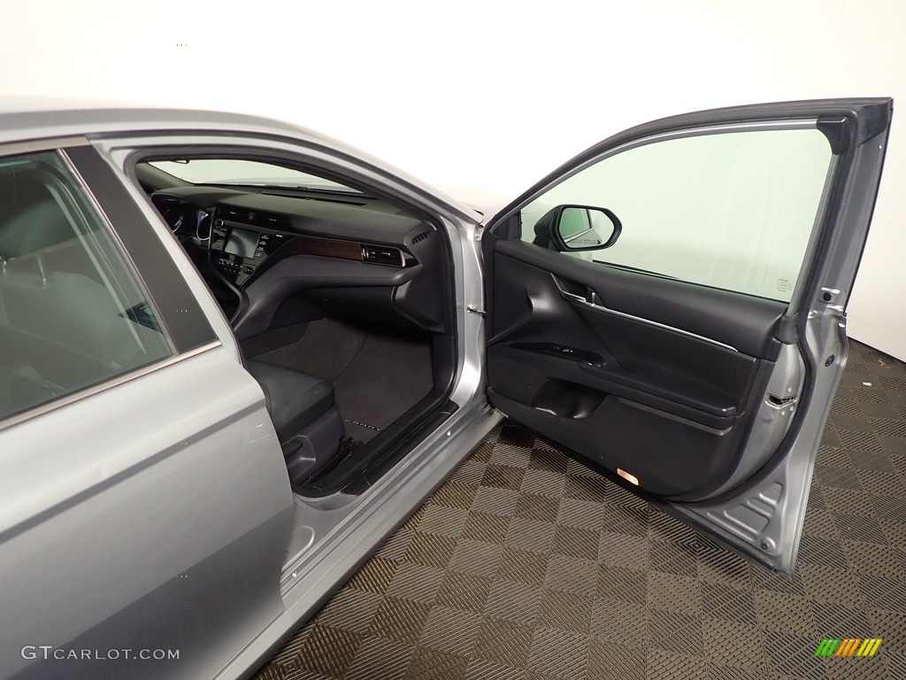 2019 Camry LE - Celestial Silver Metallic / Ash photo #34