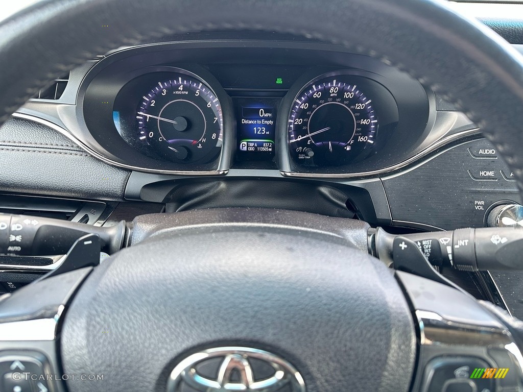 2017 Avalon XLE - Celestial Silver Metallic / Black photo #7