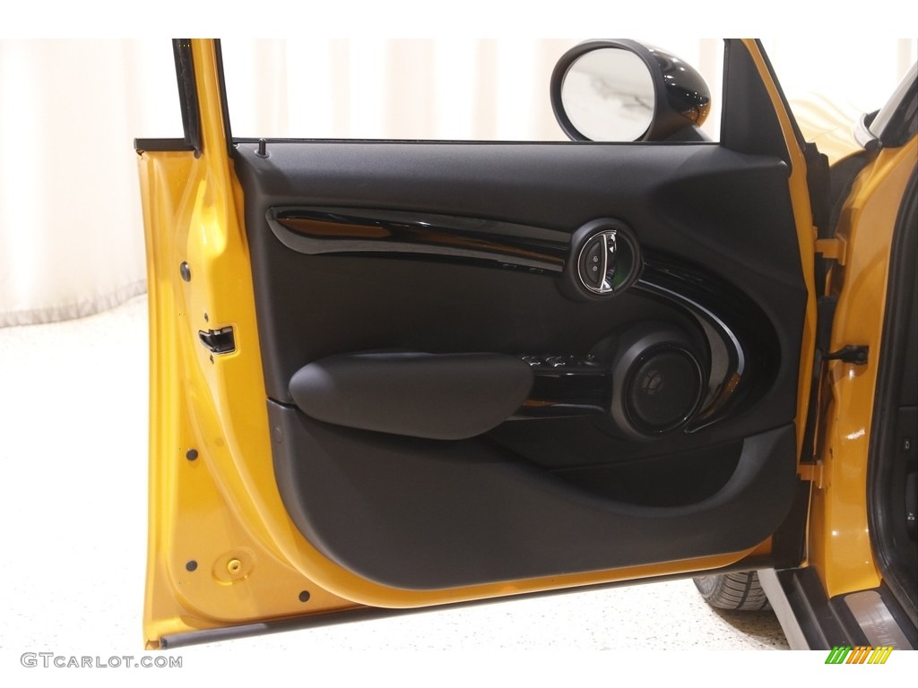 2018 Hardtop Cooper S 4 Door - Volcanic Orange / Carbon Black photo #4