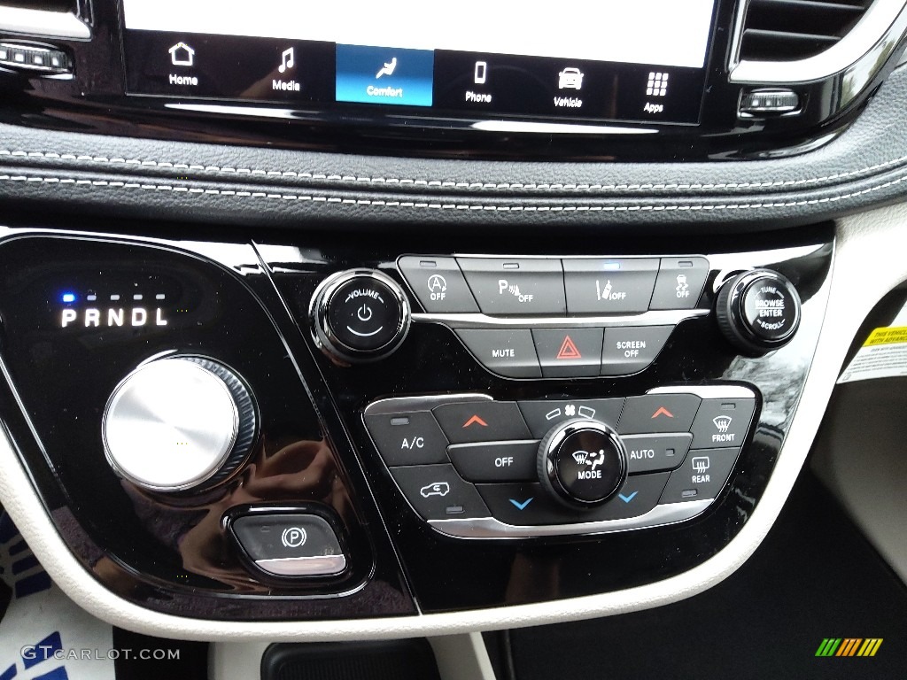 2023 Chrysler Pacifica Touring L Controls Photo #145732120