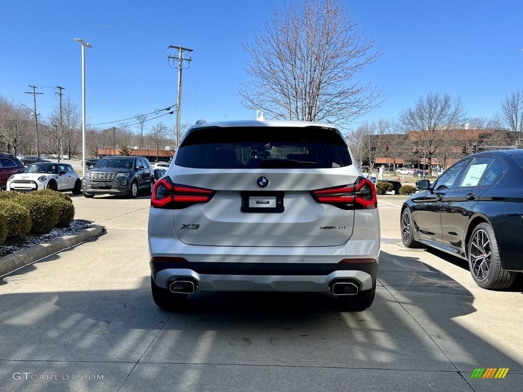 2023 X3 xDrive30i - Mineral White Metallic / Canberra Beige photo #4