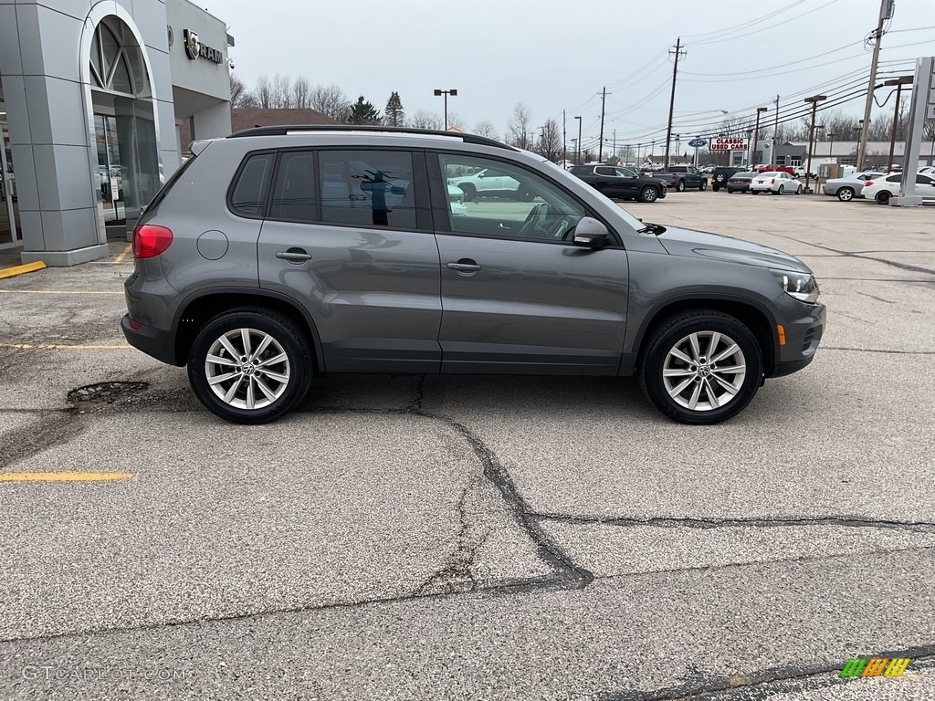 Pepper Gray Metallic 2017 Volkswagen Tiguan Limited 2.0T 4Motion Exterior Photo #145733344