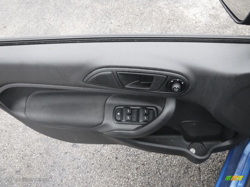 2019 Fiesta SE Hatchback - Lightning Blue / Charcoal Black photo #9
