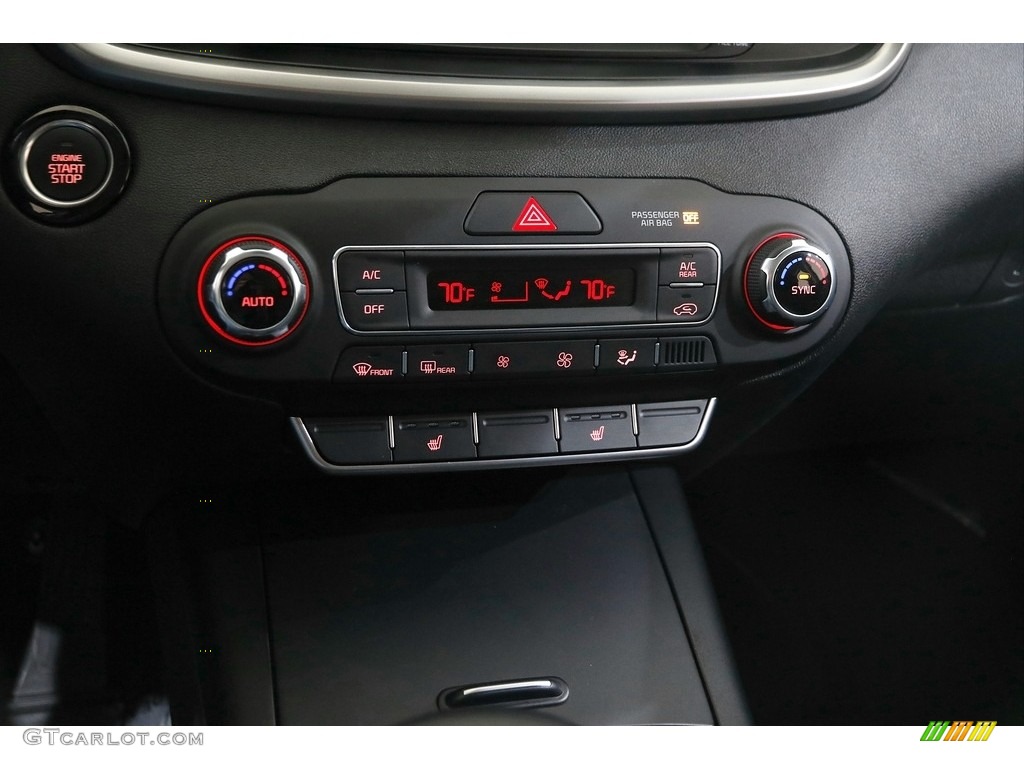 2020 Kia Sorento LX AWD Controls Photo #145739438