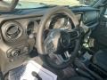 Earl - Wrangler Unlimited Sahara 4XE Hybrid Photo No. 4