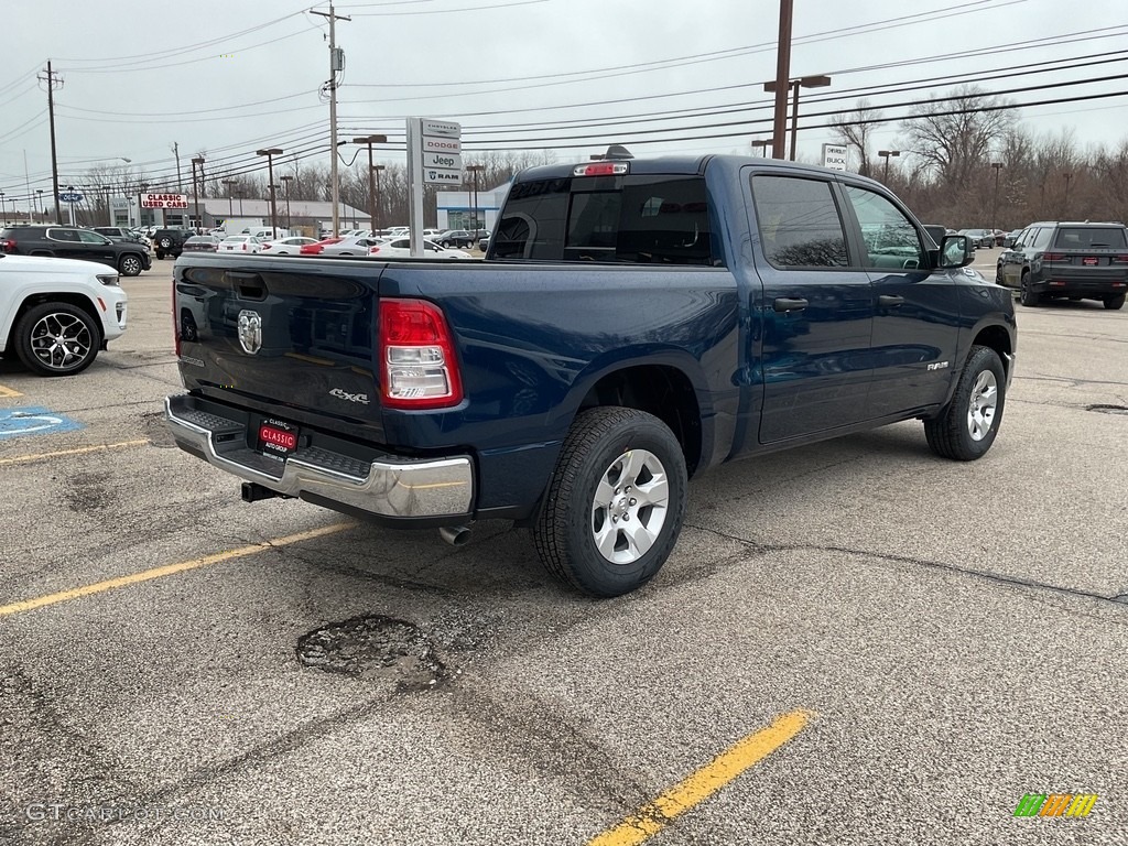 2023 1500 Big Horn Crew Cab 4x4 - Patriot Blue Pearl / Black photo #8