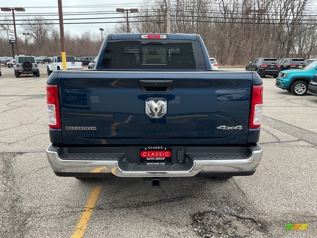 2023 1500 Big Horn Crew Cab 4x4 - Patriot Blue Pearl / Black photo #11