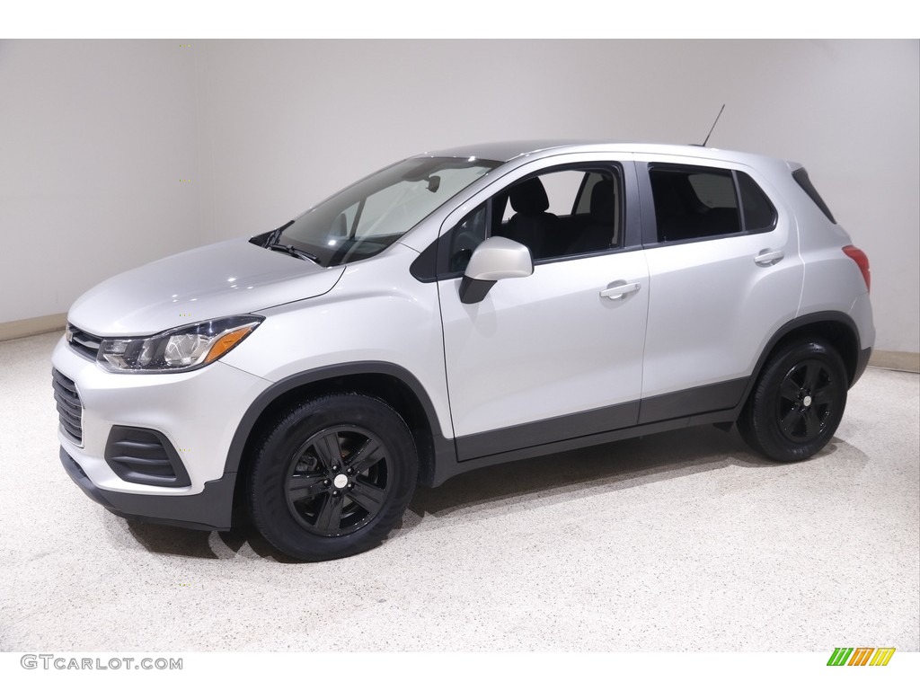 2020 Trax LS - Silver Ice Metallic / Jet Black photo #3