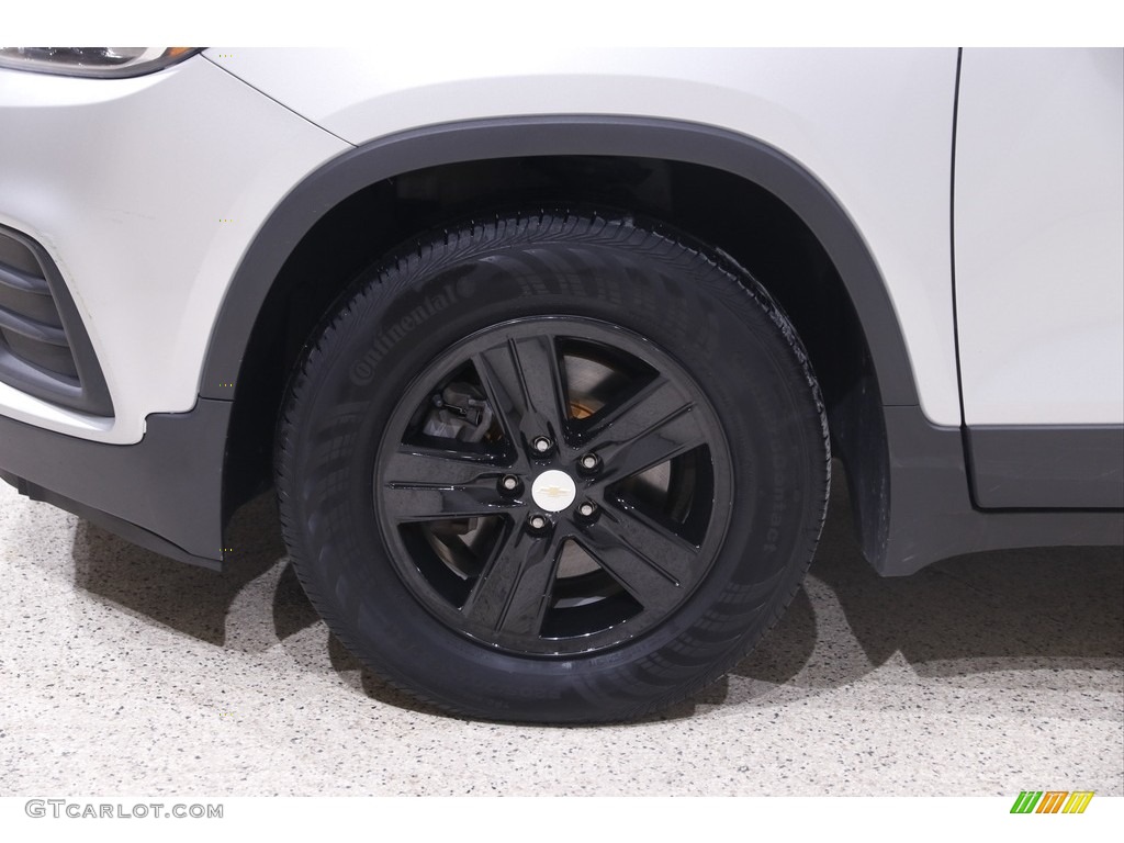 2020 Trax LS - Silver Ice Metallic / Jet Black photo #17