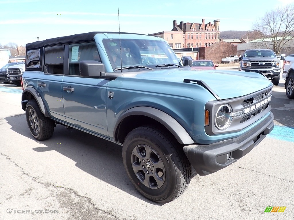 2022 Ford Bronco Big Bend 4x4 4-Door Exterior Photos