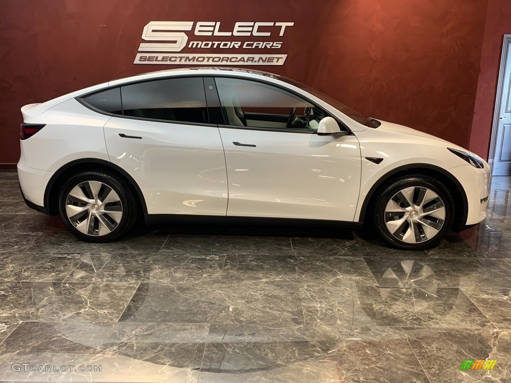 2022 Model Y Long Range AWD - Pearl White Multi-Coat / White/Black photo #4