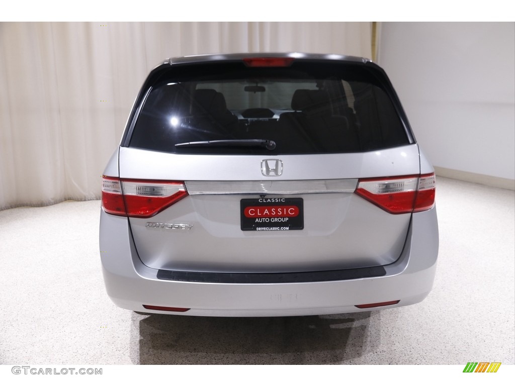 2013 Odyssey EX - Alabaster Silver Metallic / Gray photo #19