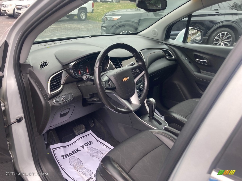 2019 Trax LT - Silver Ice Metallic / Jet Black/­Light Ash Gray photo #11