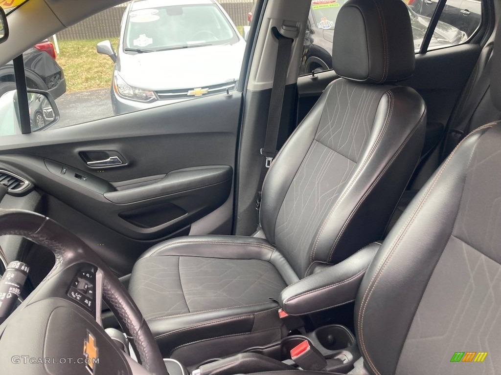 2019 Trax LT - Silver Ice Metallic / Jet Black/­Light Ash Gray photo #15