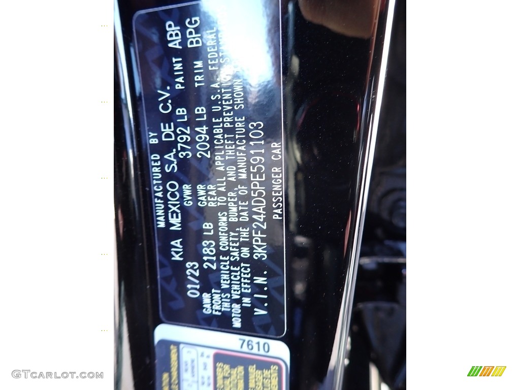 2023 Forte LXS - Aurora Black / Black photo #20