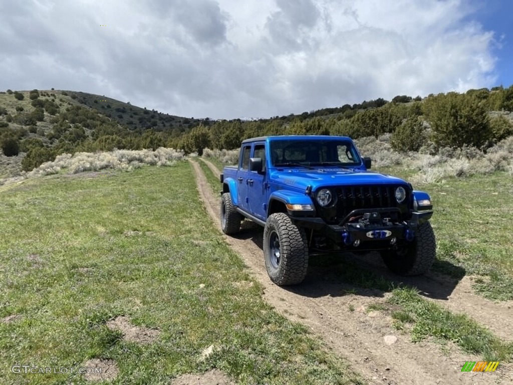 2022 Gladiator Willys 4x4 - Hydro Blue Pearl / Black photo #8