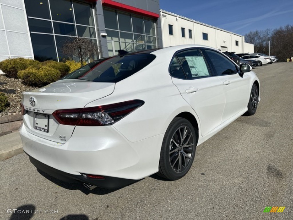 2023 Camry XLE AWD - Wind Chill Pearl / Black photo #9