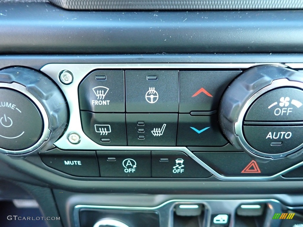 2023 Gladiator Sport 4x4 - Black / Black photo #18