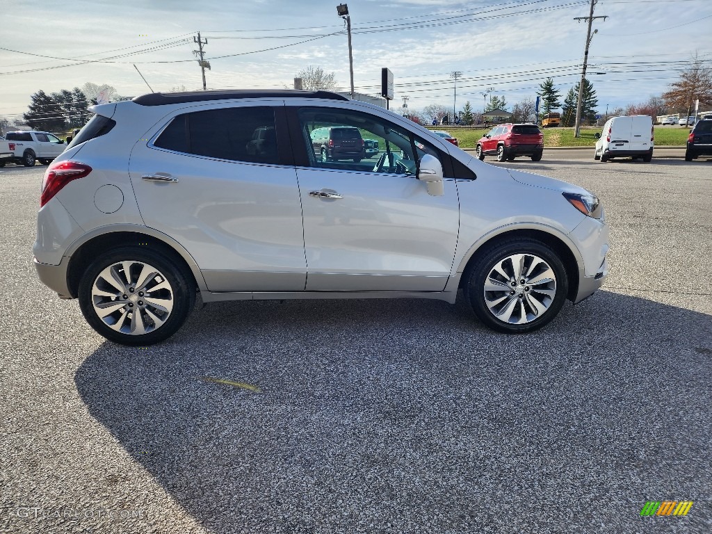 2017 Encore Preferred - White Frost Tricoat / Ebony photo #5