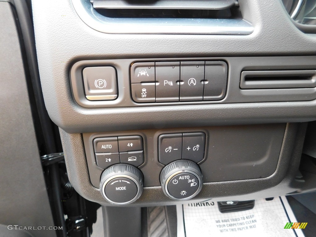 2023 Suburban LS 4WD - Black / Jet Black photo #26