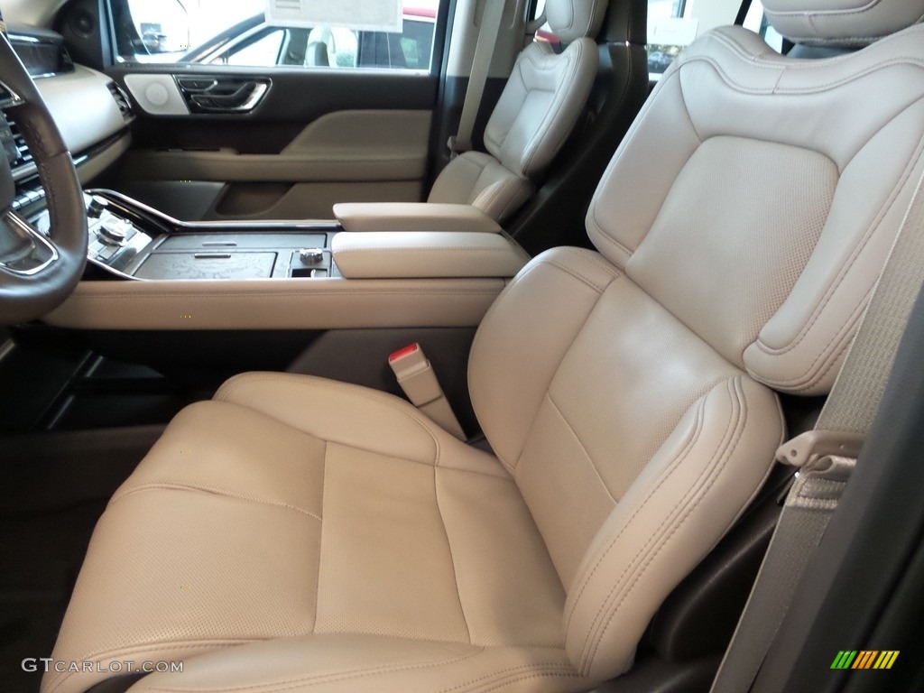2022 Lincoln Navigator Reserve 4x4 Front Seat Photo #145752170