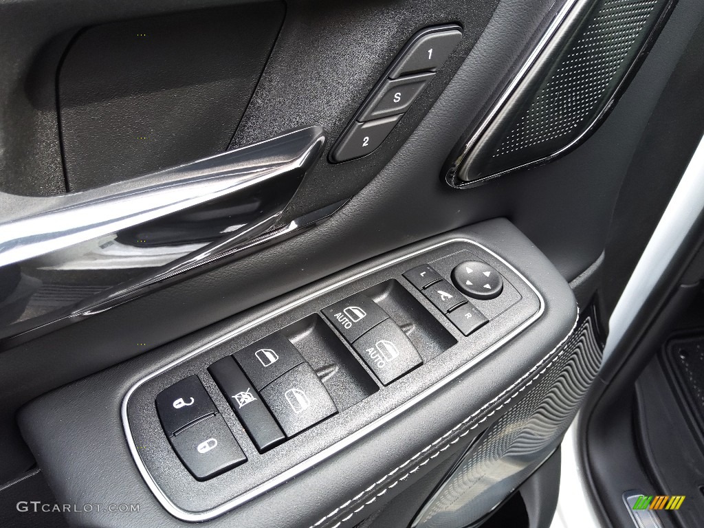 2023 Ram 1500 Limited Crew Cab 4x4 Black Door Panel Photo #145756175