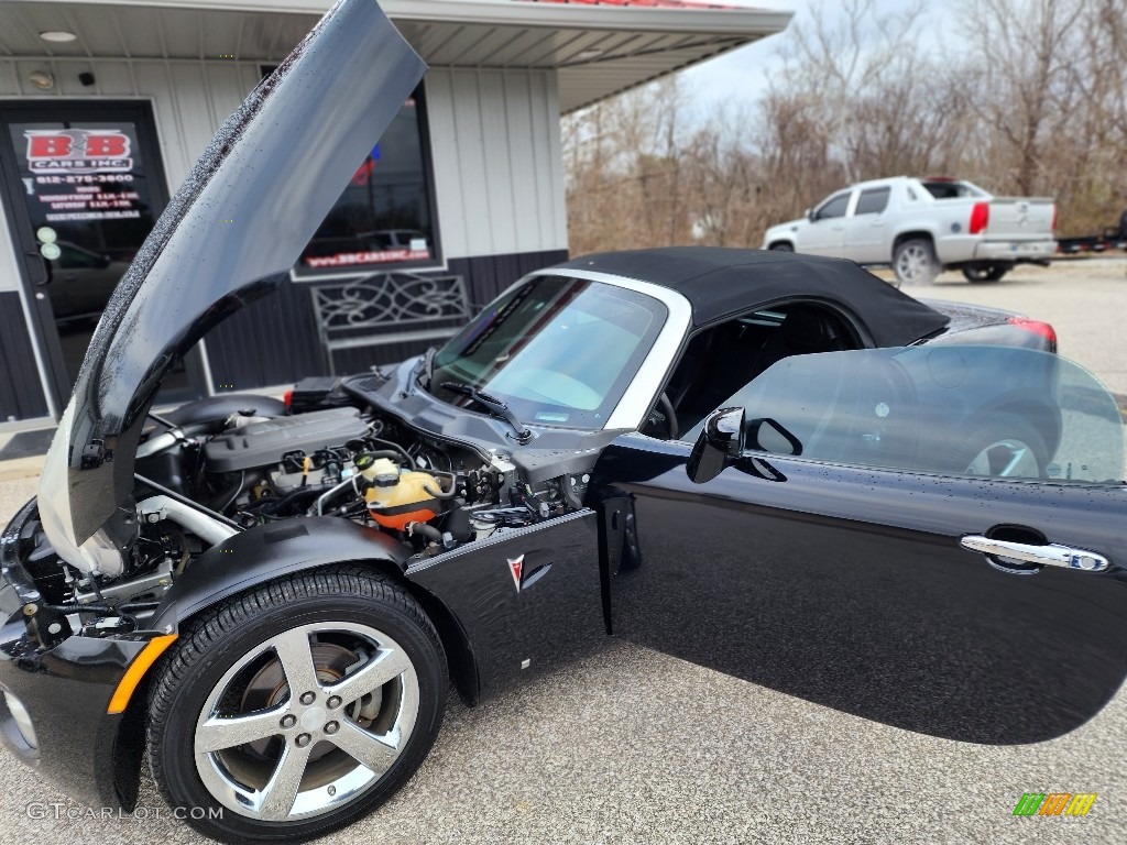 2008 Solstice GXP Roadster - Mysterious Black / Ebony photo #11