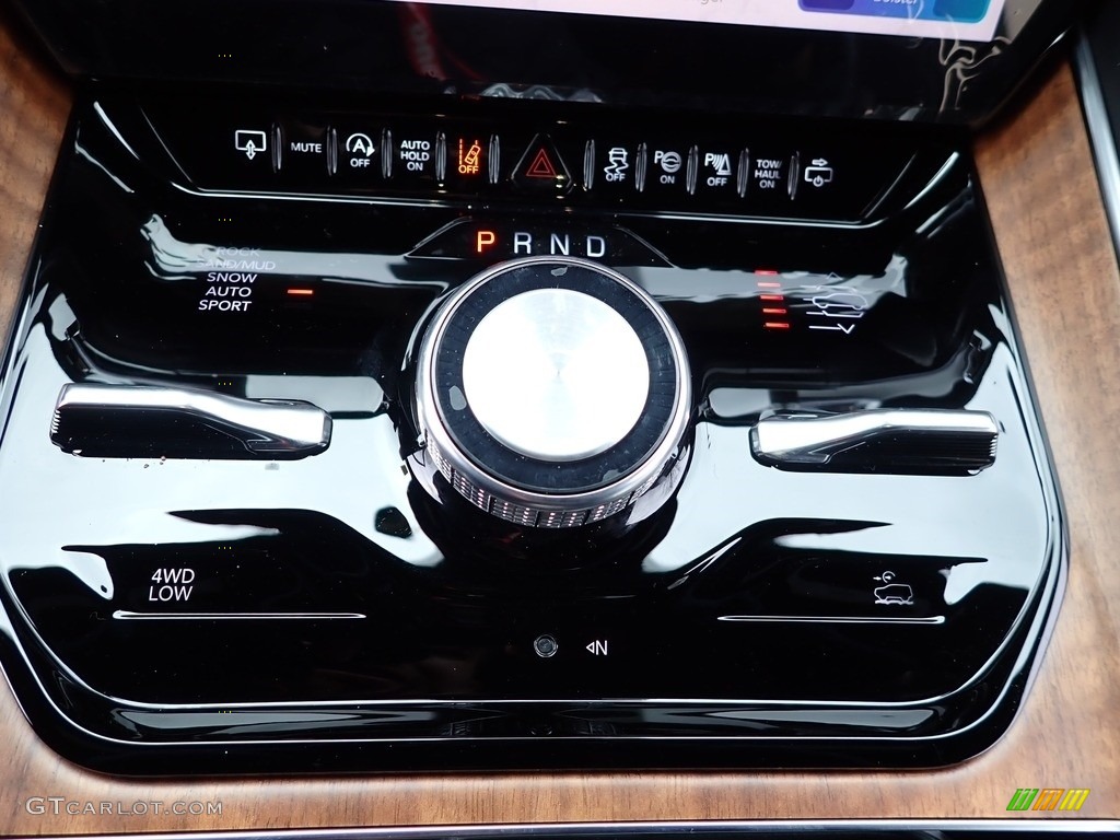 2023 Grand Wagoneer Series III 4x4 - Diamond Black Crystal Pearl / Global Black photo #17
