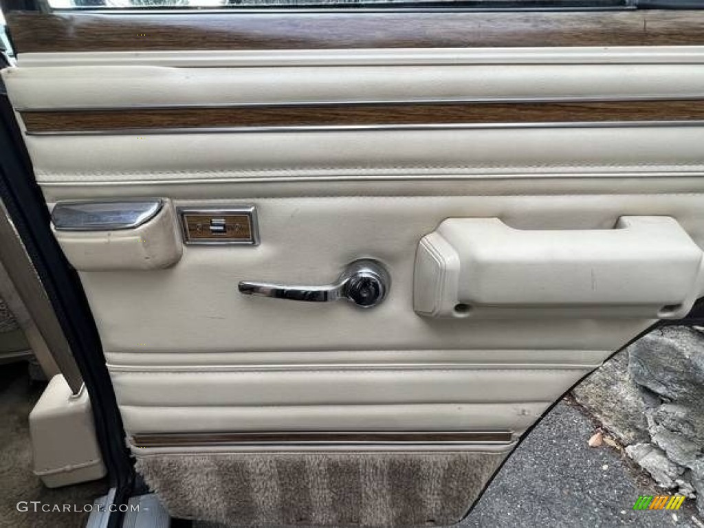 1989 Jeep Grand Wagoneer 4x4 Door Panel Photos
