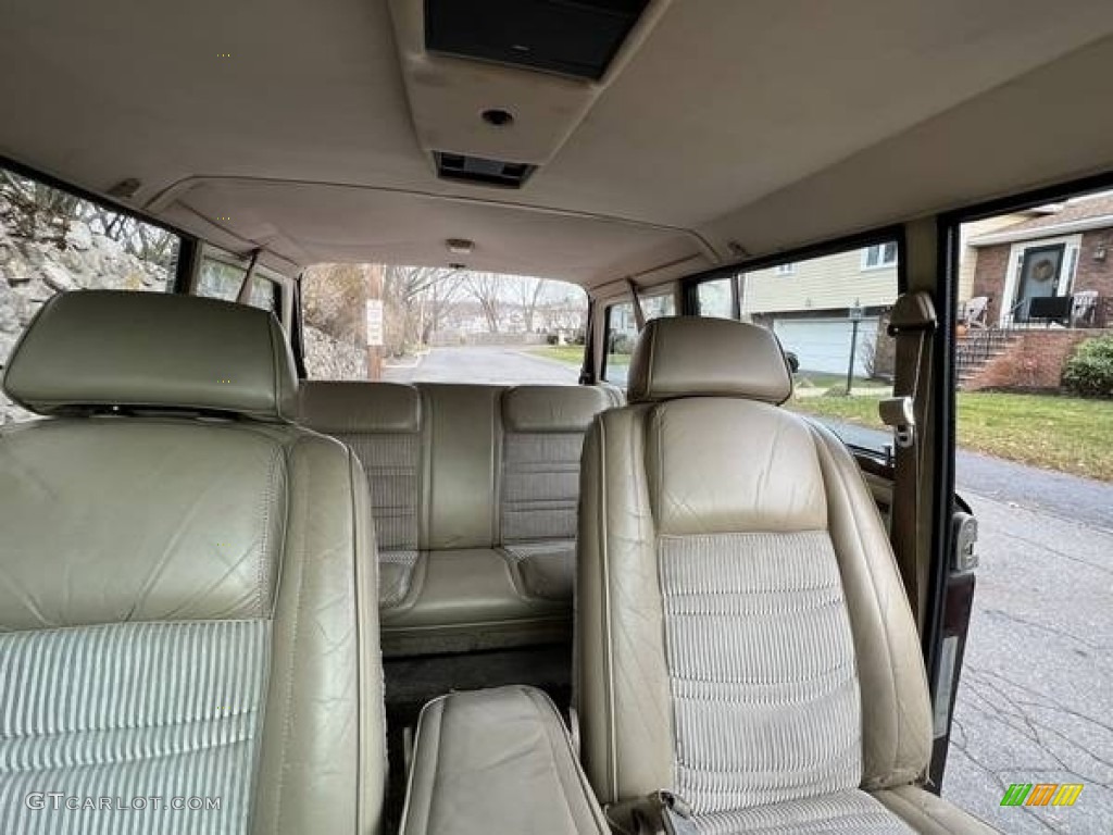 1989 Jeep Grand Wagoneer 4x4 Front Seat Photo #145766760