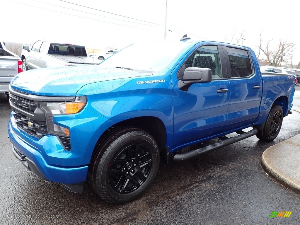 2023 Silverado 1500 Custom Crew Cab 4x4 - Glacier Blue Metallic / Jet Black photo #8