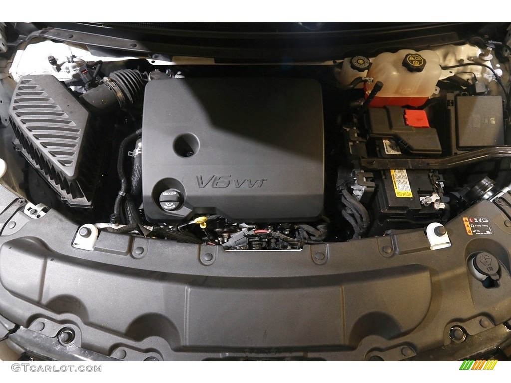 2022 Traverse LS AWD - Summit White / Jet Black/­Chai photo #21