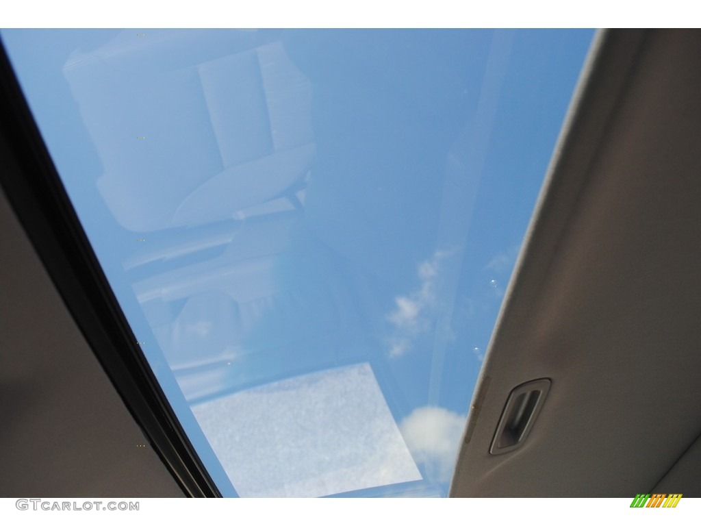 2010 Odyssey EX-L - Ocean Mist Metallic / Gray photo #18
